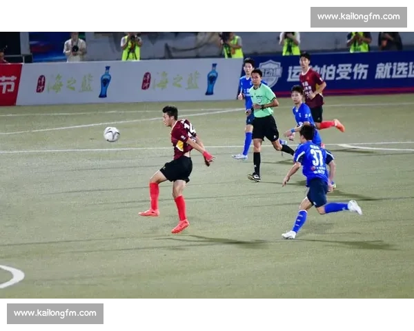 韩乔生激情解说苏超扬泰德比，两万球迷见证经典再现